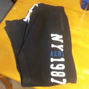 Men's Aero Black Sweatpants
